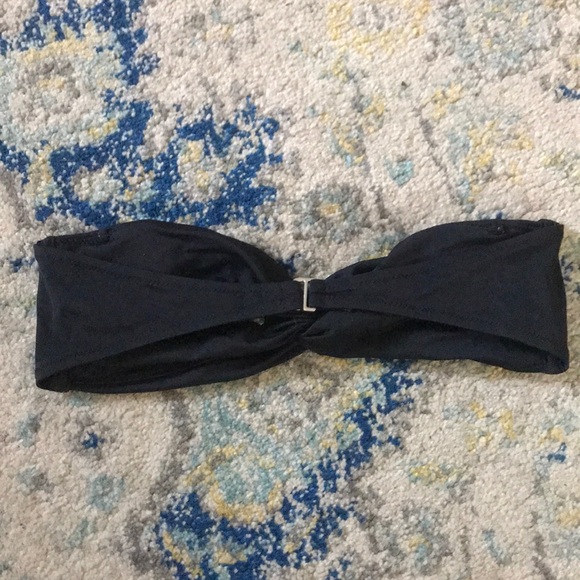 VS Black Bikini - Picture 3 of 5